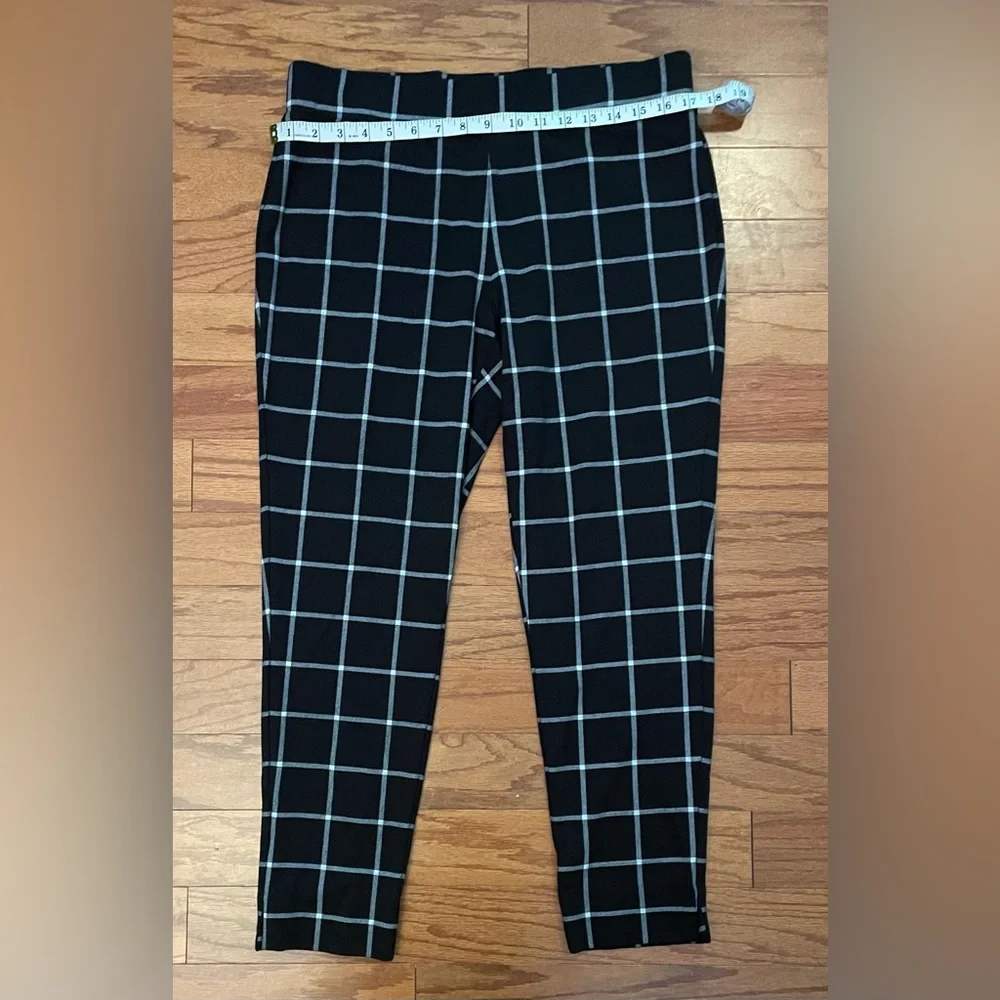 The Limited-Black and White Plaid Pants Size L‎